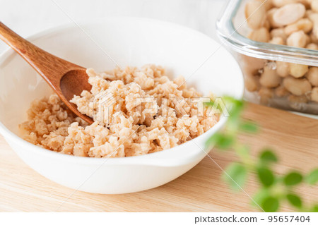 soy meat to cook 95657404