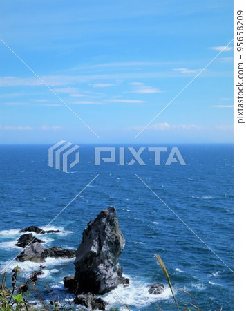 神手神岩，努島的象徵，神手神岩，30m高的巨大岩石模型，創造國家的神話，實現愛情的能量點 95658209