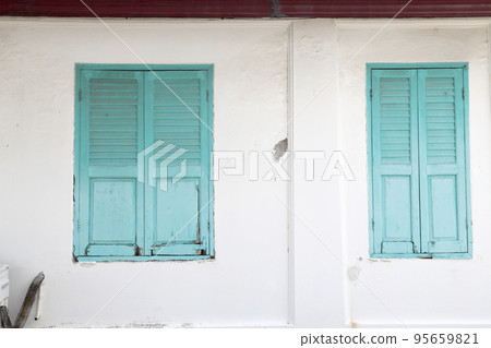 Classic Vintage Window 95659821
