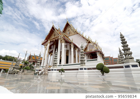 Wat Suthat Thepwararam Wat Suthat Thepwararam 95659834