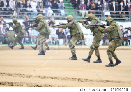 Ground Self-Defense Force ordinary course personnel exhibiting shooting training Ground Self-Defense Force ordinary course personnel exhibiting shooting training 95659906