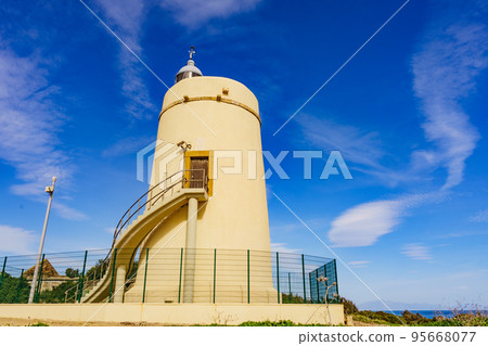 Carbonera lighthouse, Punta Mala, La Alcaidesa, Spain. 95668077