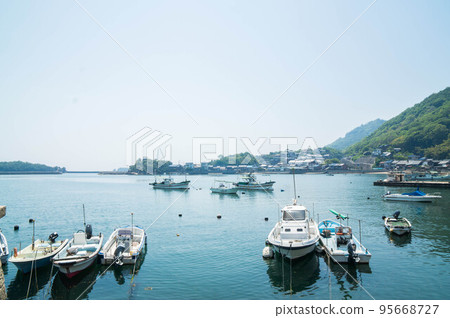 Hiroshima Tomonoura Sea and Port Town Hiroshima Tomonoura Sea and Port Town 95668727