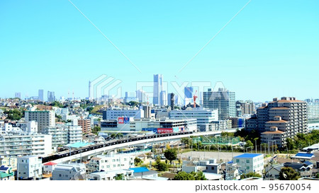[Yokohama City] Looking towards Yokohama Station from the hills 95670054