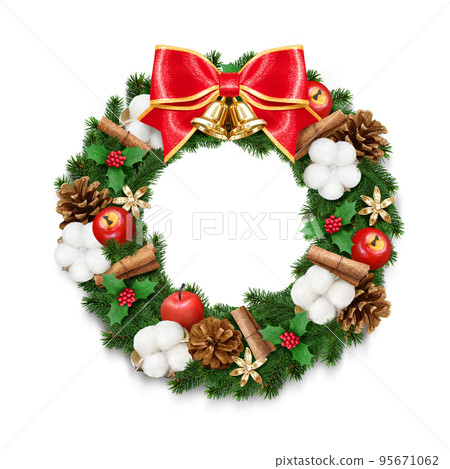 realistic christmas wreath illustration 95671062