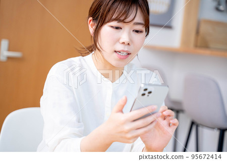 Young lady smaho Young lady smaho 95672414