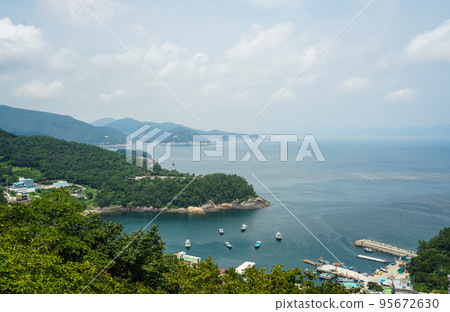 landscape of Yeosu, Jeollanam-do, South Korea 95672630