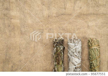 sage, mugwort and cedar incense 95677551