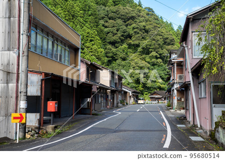 [National Route 193/438] Kamiwake Kawamata Townscape 95680514