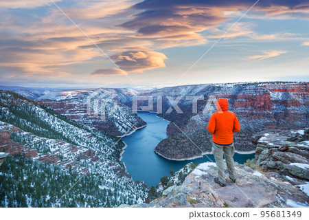 Winter in Flaming Gorge Winter in Flaming Gorge 95681349