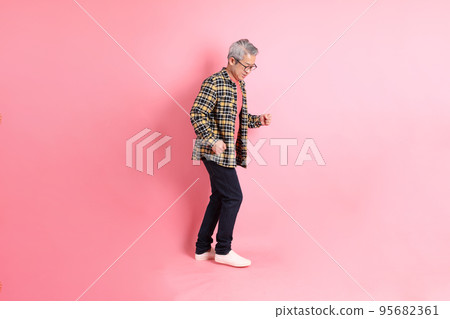 Casual Senior Man 95682361