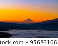 日出富士山和雲海 日出富士山和雲海 95686166