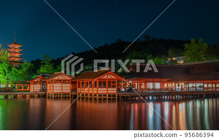 World heritage Miyajima at night 95686394