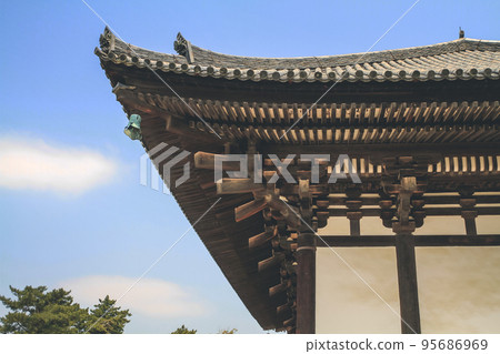 a landscape of Kohfuku temple in Nara, Japan 9 April 2012 95686969