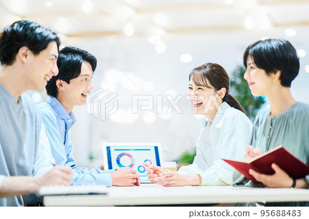 business young 95688483