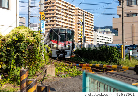 EOSRP. Hiroshima Kure City, movement of the Kure Line railroad crossing. EOSRP. Hiroshima Kure City, movement of the Kure Line railroad crossing. 95688601