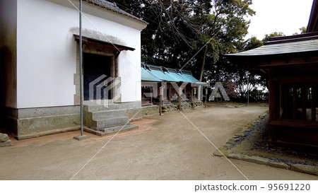 Shikaumi Shrine in Fukuoka 95691220