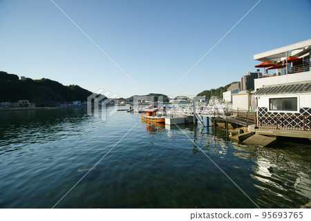 The transfer of Uraga The transfer of Uraga 95693765