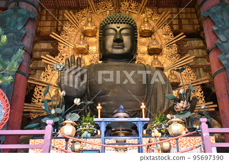 東大寺大佛 95697390