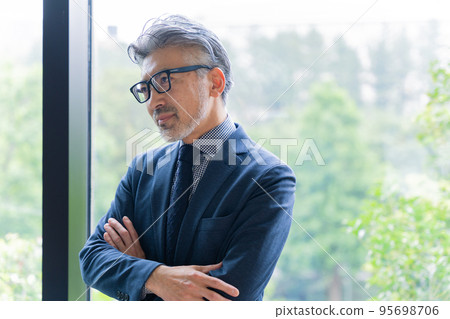 商人/高級男性 95698706