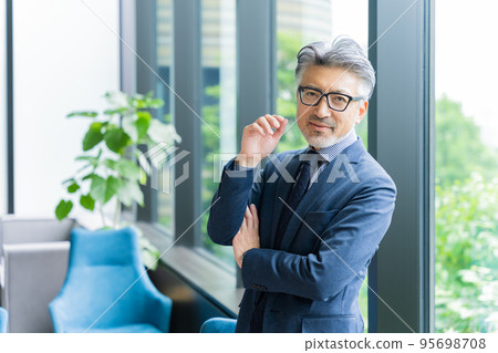 商人/高級男性 95698708