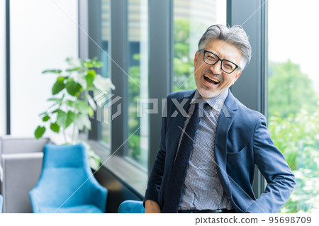 商人/高級男性 95698709