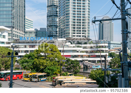 [Kanagawa Prefecture] Bus Terminal in front of Yokohama Station 95702386