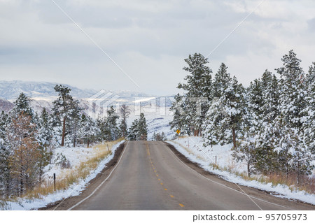 Winter road Winter road 95705973