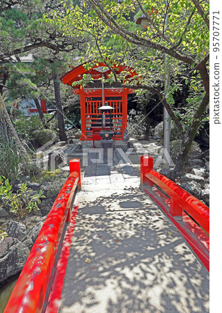Takahata Fudoson Kongo-ji Temple (Hino) 95707771