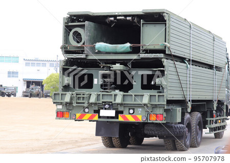 Ground Self-Defense Force's Type 07 Mobile Support Bridge Bridge Joint Carrier 95707978