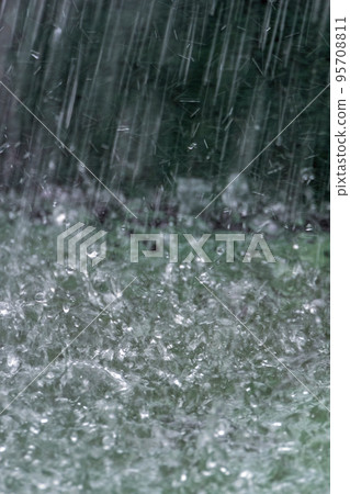Background material ・ Image of rainy season and heavy rain Background material ・ Image of rainy season and heavy rain 95708811