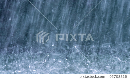 背景材料・雨季和大雨的圖像 95708816