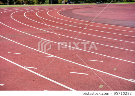 Scenery of the track and field track Fukushima City, Fukushima Prefecture Scenery of the track and field track Fukushima City, Fukushima Prefecture 95710282