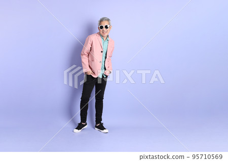 Active Senior Man 95710569