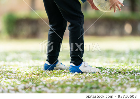 football, soccer, soccer ball 95710608