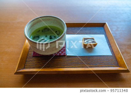 Matcha and Japanese confectionery 95711348