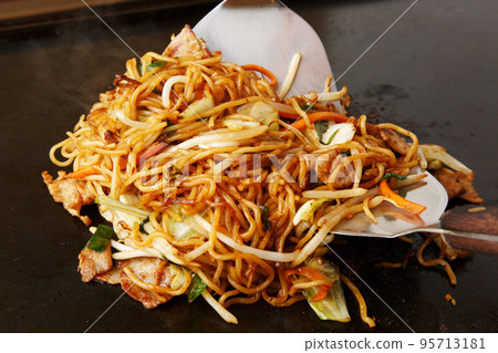 炒蕎麥麵 95713181