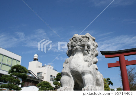 Visit Dankatsu in the early morning Visit Dankatsu in the early morning 95714405