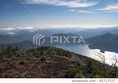 行走南台山的美景 行走南台山的美景 95717517