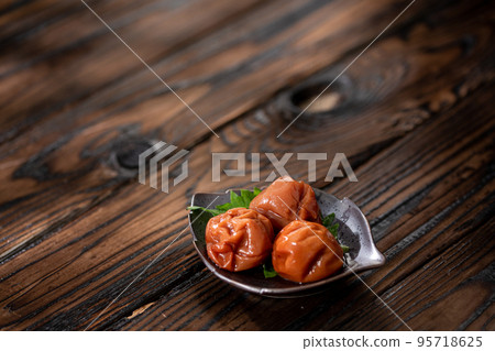 Large Umeboshi (Shiso-zuke Kishu Nanko Ume) 95718625
