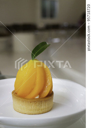 Mayongchid or marian plum cheese pie 95718720