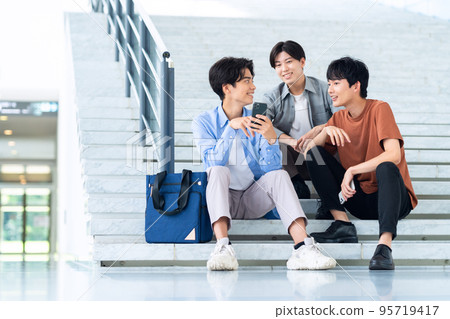 Male college student campus life student smartphone Male college student campus life student smartphone 95719417