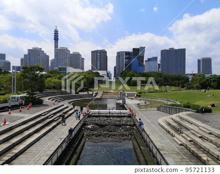 Shioiri Pond in Rinko Park in Yokohama Minatomirai 95721133