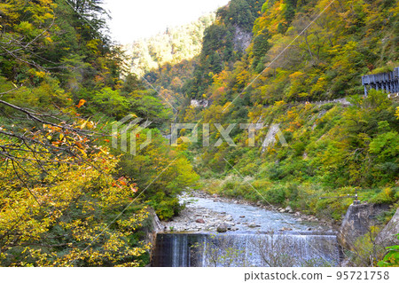 Kurobe Gorge Babadani Gorge Kurobe Gorge Babadani Gorge 95721758