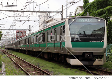 [JA] Saikyo Line E233 series train (direct Sotetsu Line: bound for Ebina) 95735882