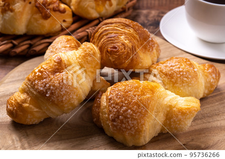 糖羊角麵包 糖羊角麵包 95736266