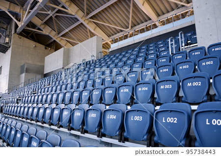 大井埠頭中央海濱公園曲棍球場的觀眾席 大井埠頭中央海濱公園曲棍球場的觀眾席 95738443