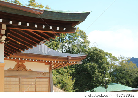 Japanese Shrine (Kobe City, Hyogo Prefecture: Taibata Yakuyoke Hachimangu Shrine) Japanese Shrine (Kobe City, Hyogo Prefecture: Taibata Yakuyoke Hachimangu Shrine) 95738932