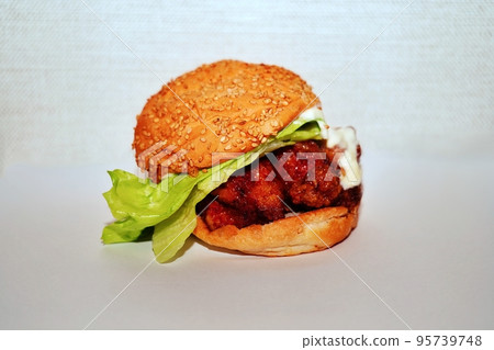 Chinese Chicken Burger (Hakodate Lucky Pierrot) 95739748