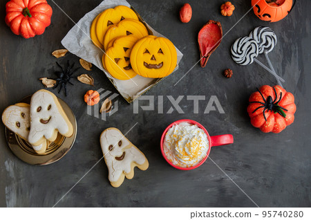 Happy Halloween background 95740280